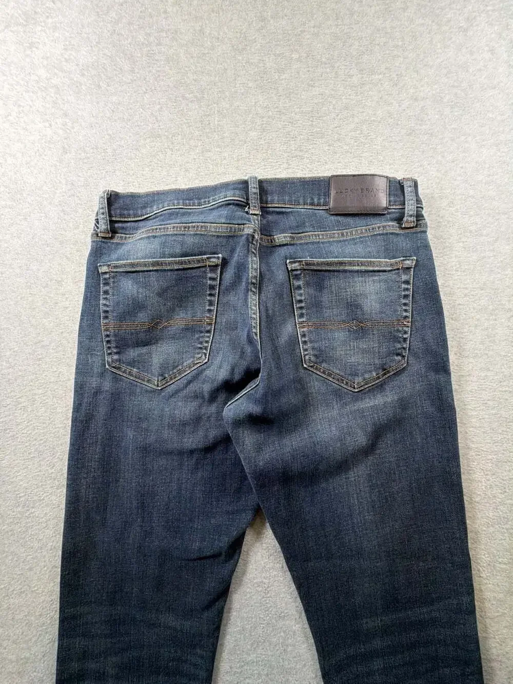 Lucky Brand Men's Slim Fit Medium Wash Denim Jeans W33 L34